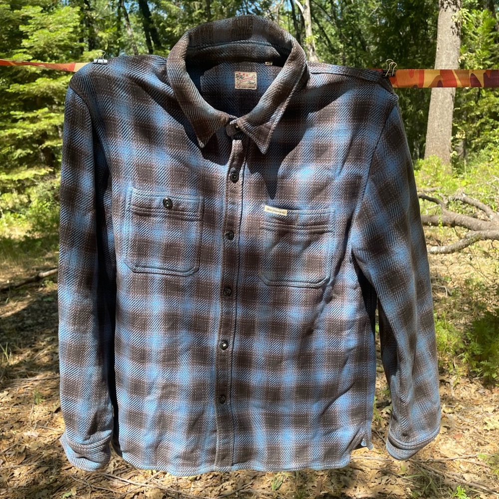 The Flat Head heavy weight flannel. Sz 40.
